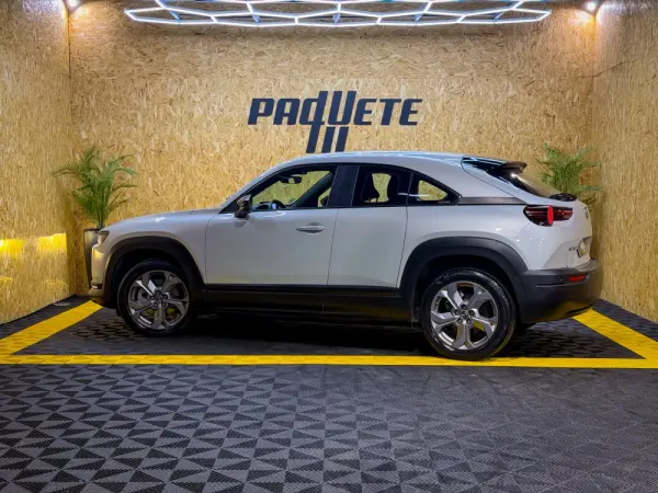 Mazda MX-30 e-SKYACTIV Exclusve-Line 22