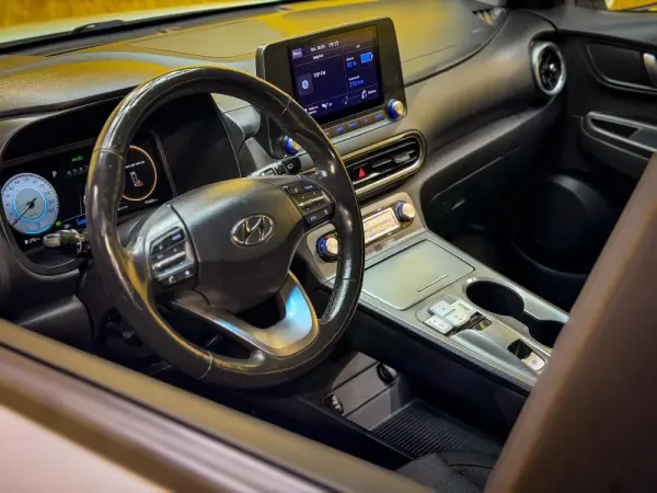 Hyundai Kauai Standard 43