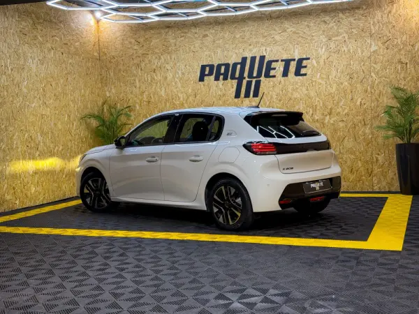 Peugeot e-208 50 kWh SE Style 22