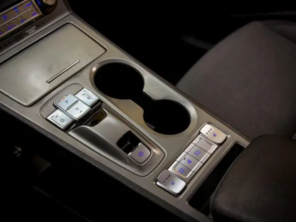 Hyundai Kauai Standard 37