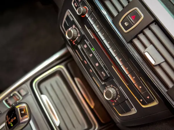 BMW 318 d Touring Auto Sport 23