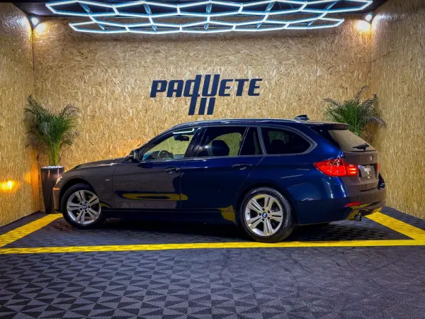 BMW 318 d Touring Auto Sport 30