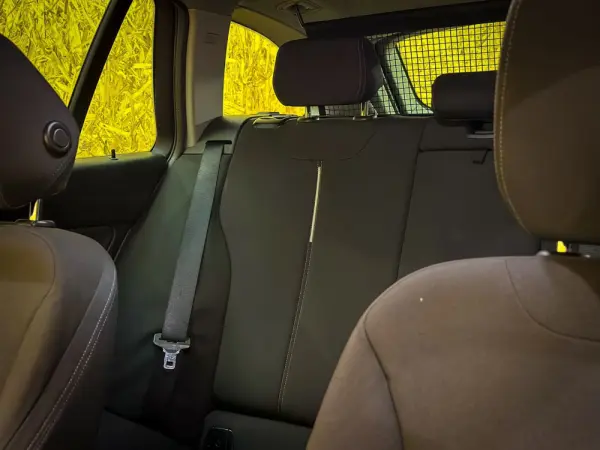 BMW 318 d Touring Auto Sport 31