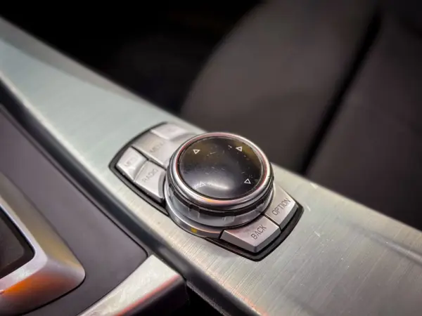 BMW 318 d Touring Auto Sport 49