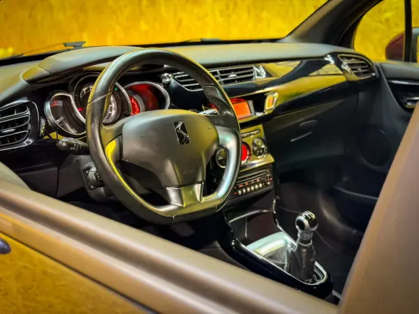 DS DS3 1.6 BlueHDi So Chic 33