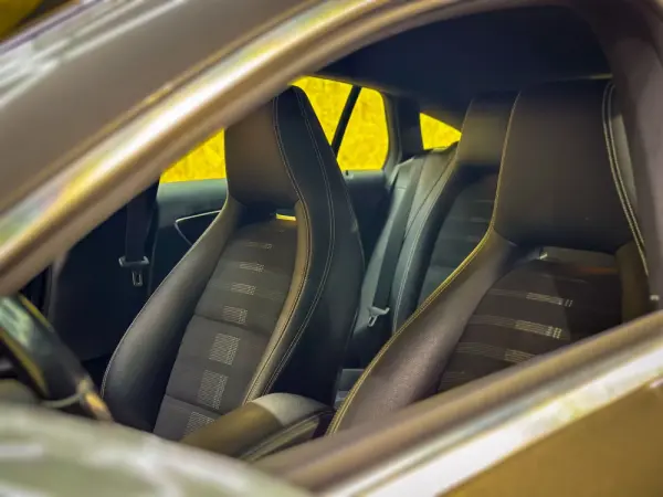 Mercedes-Benz CLA 180 d 40