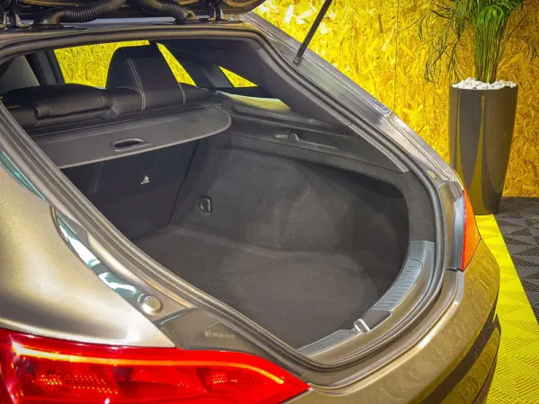 Mercedes-Benz CLA 180 d 44