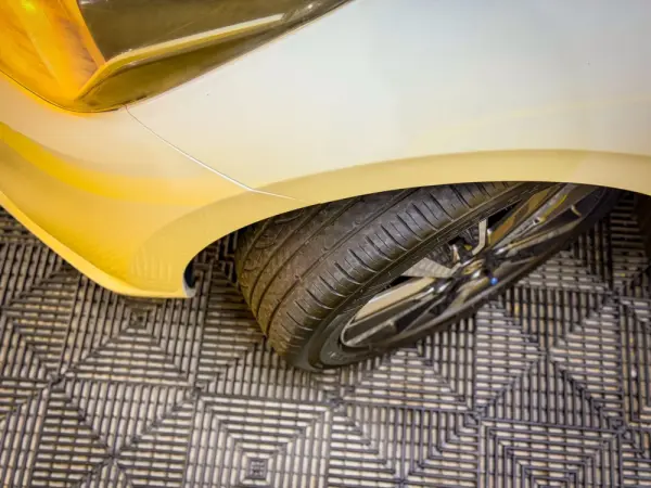 Nissan Micra 1.5 dCi N-Connecta Lifestyle S/S 10