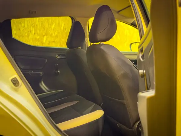 Nissan Micra 1.5 dCi N-Connecta Lifestyle S/S 12