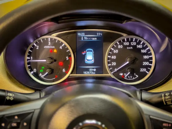 Nissan Micra 1.5 dCi N-Connecta Lifestyle S/S 38