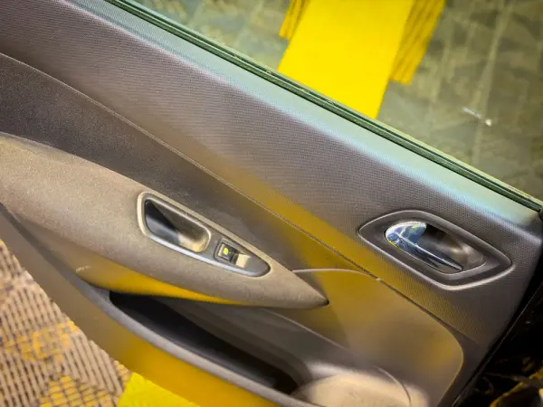 Peugeot 308 SW 1.6 HDi Executive CVM6 21