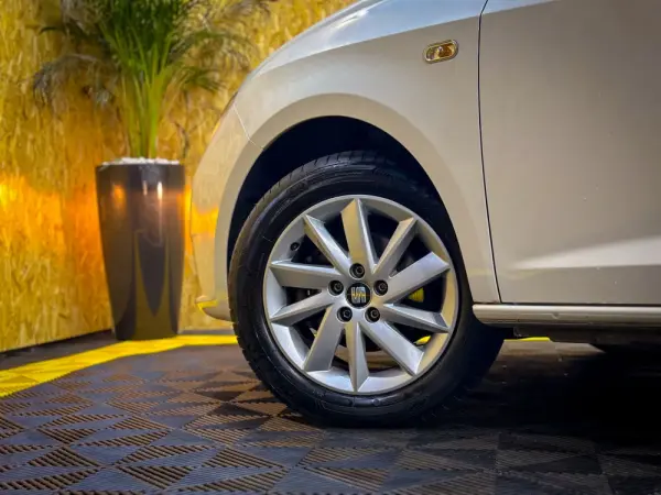 SEAT Ibiza 1.0 Reference 32