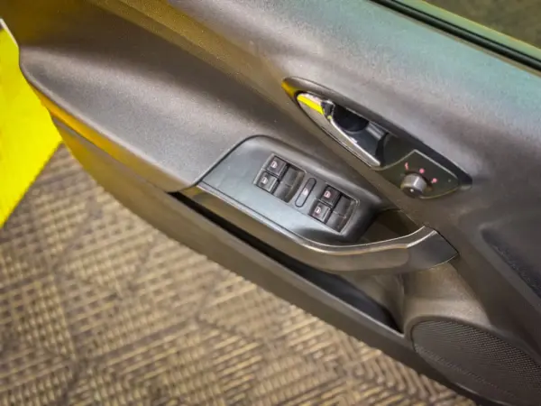 SEAT Ibiza 1.0 Reference 35