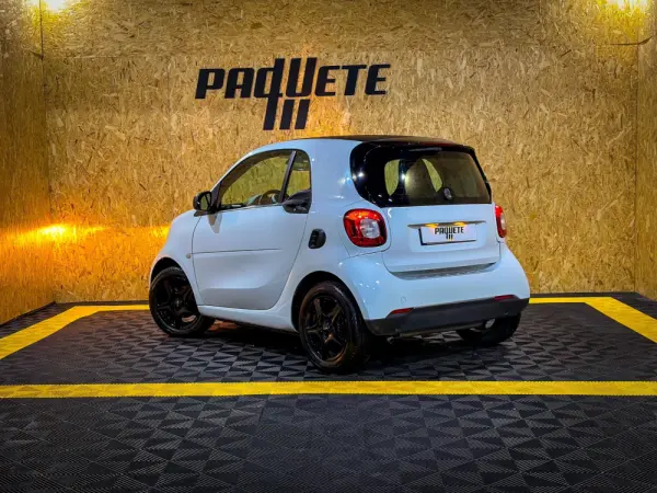 Smart ForTwo Coupé 0.9 Passion 90 17