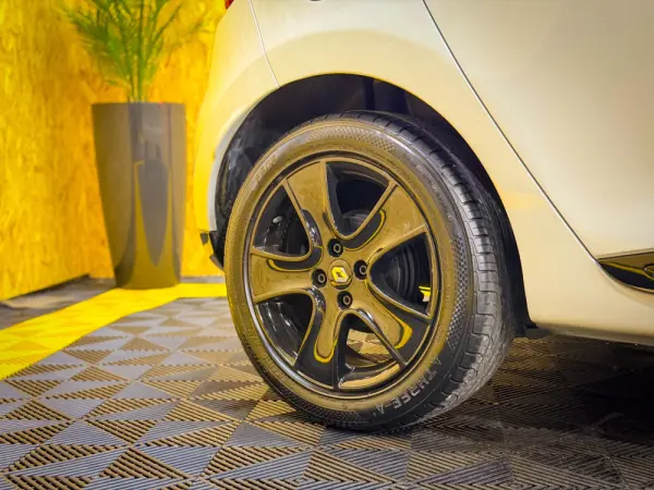 Renault Clio 0.9 TCE Confort 8