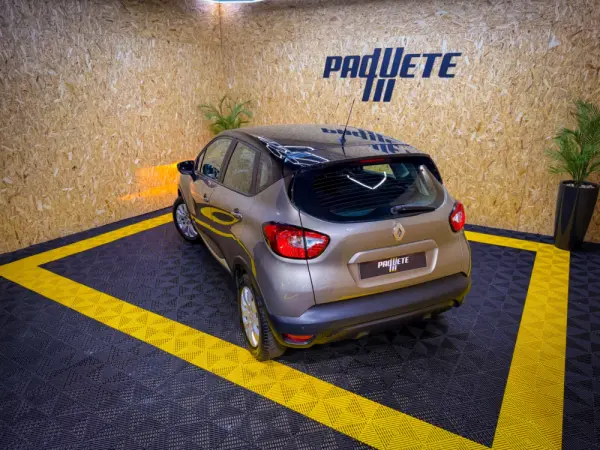 Renault Captur 1.0 TCe Intens 22