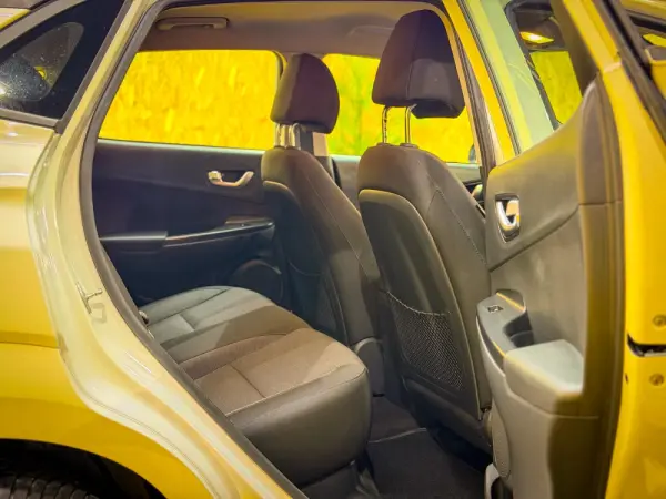 Hyundai Kauai Standard 13