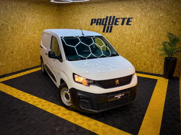 Peugeot Partner Partner Premium Standart 32
