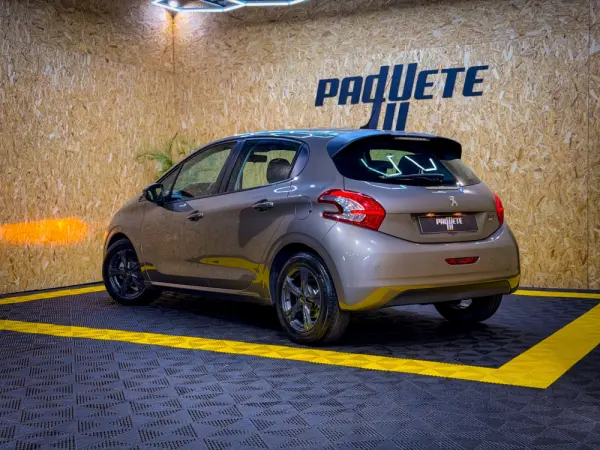Peugeot 208 1.6 e-HDi SE Style 26
