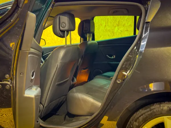 Renault Mégane 1.5 dCi Dynamique SS 28