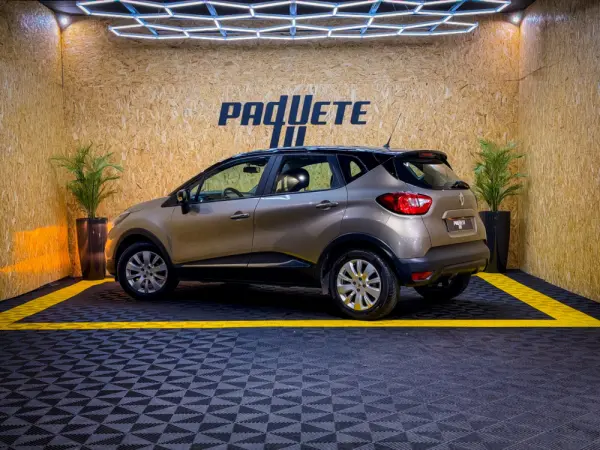 Renault Captur 1.0 TCe Intens 19