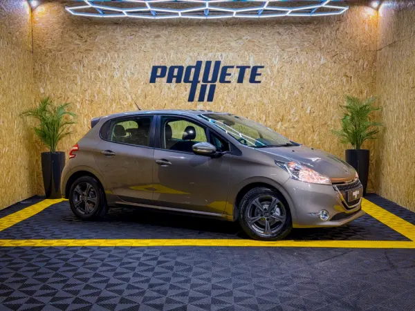 Peugeot 208 1.6 e-HDi SE Style 2