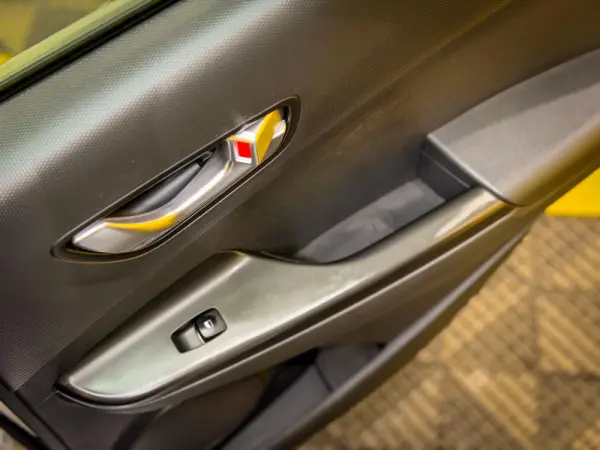 Hyundai Kauai Standard 7