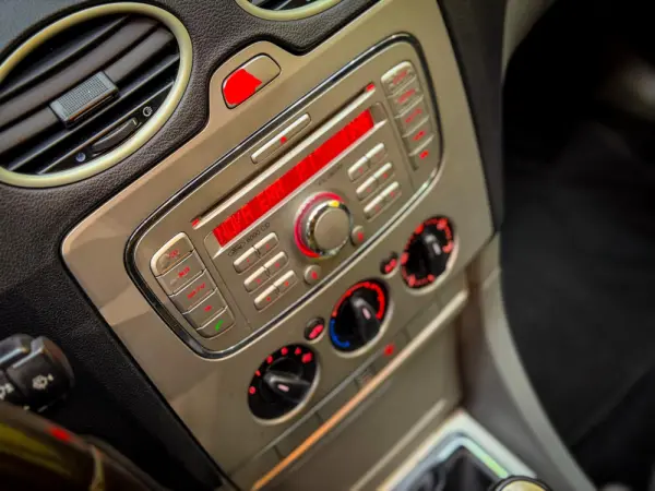 Ford Focus SW 1.6 TDCi Ghia 32