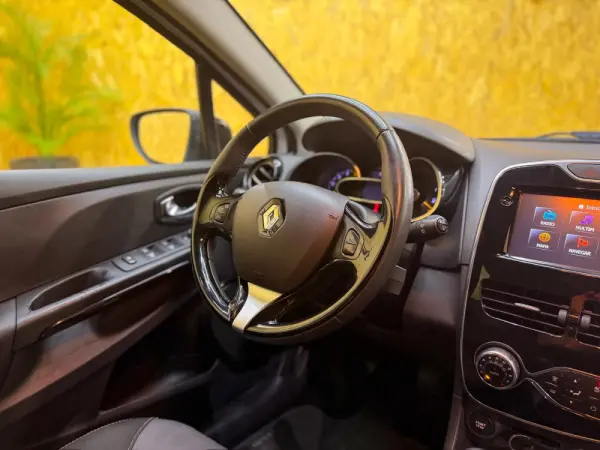 Renault Clio 1.5 dCi Comfort 16