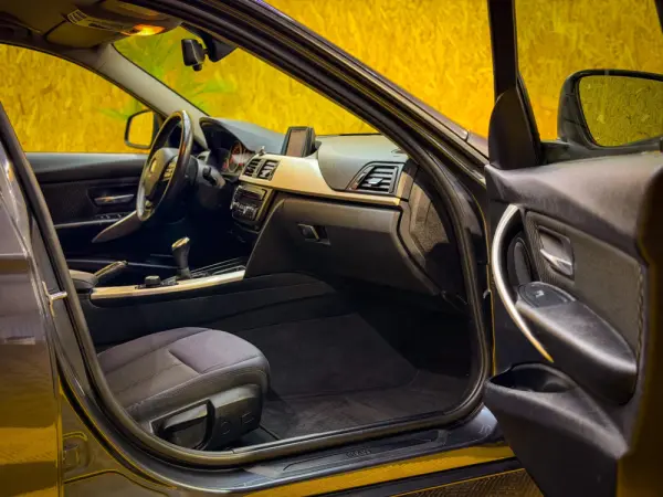 BMW 320 d 5