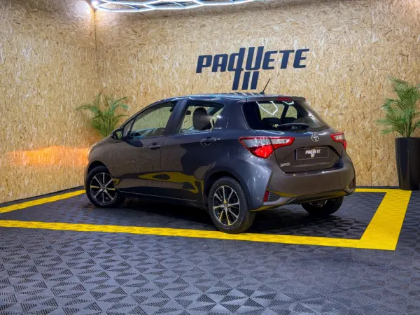 Toyota Yaris 1.0 VVT-i Comfort Plus 15