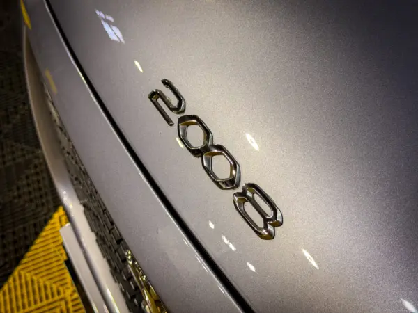 Peugeot 2008 Allure 23