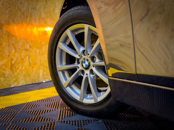 BMW 320 d 19