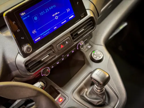 Peugeot Partner Partner Premium Standart 27