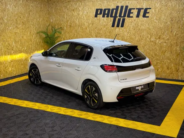 Peugeot e-208 50 kWh SE Style 23