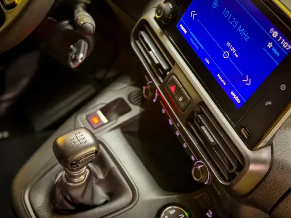 Peugeot Partner Partner Premium Standart 33