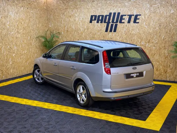 Ford Focus SW 1.6 TDCi Ghia 21