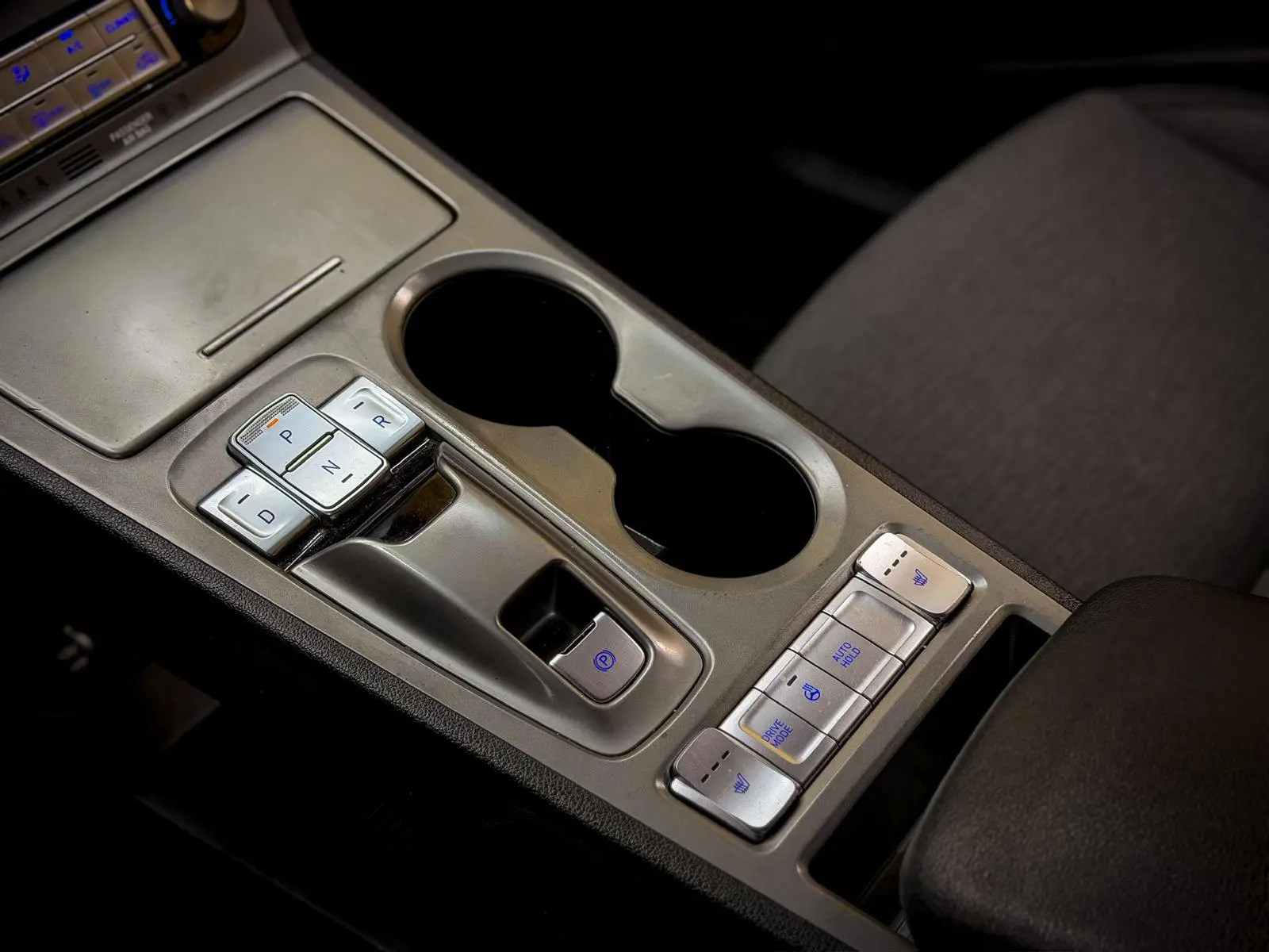 Hyundai Kauai Standard 37