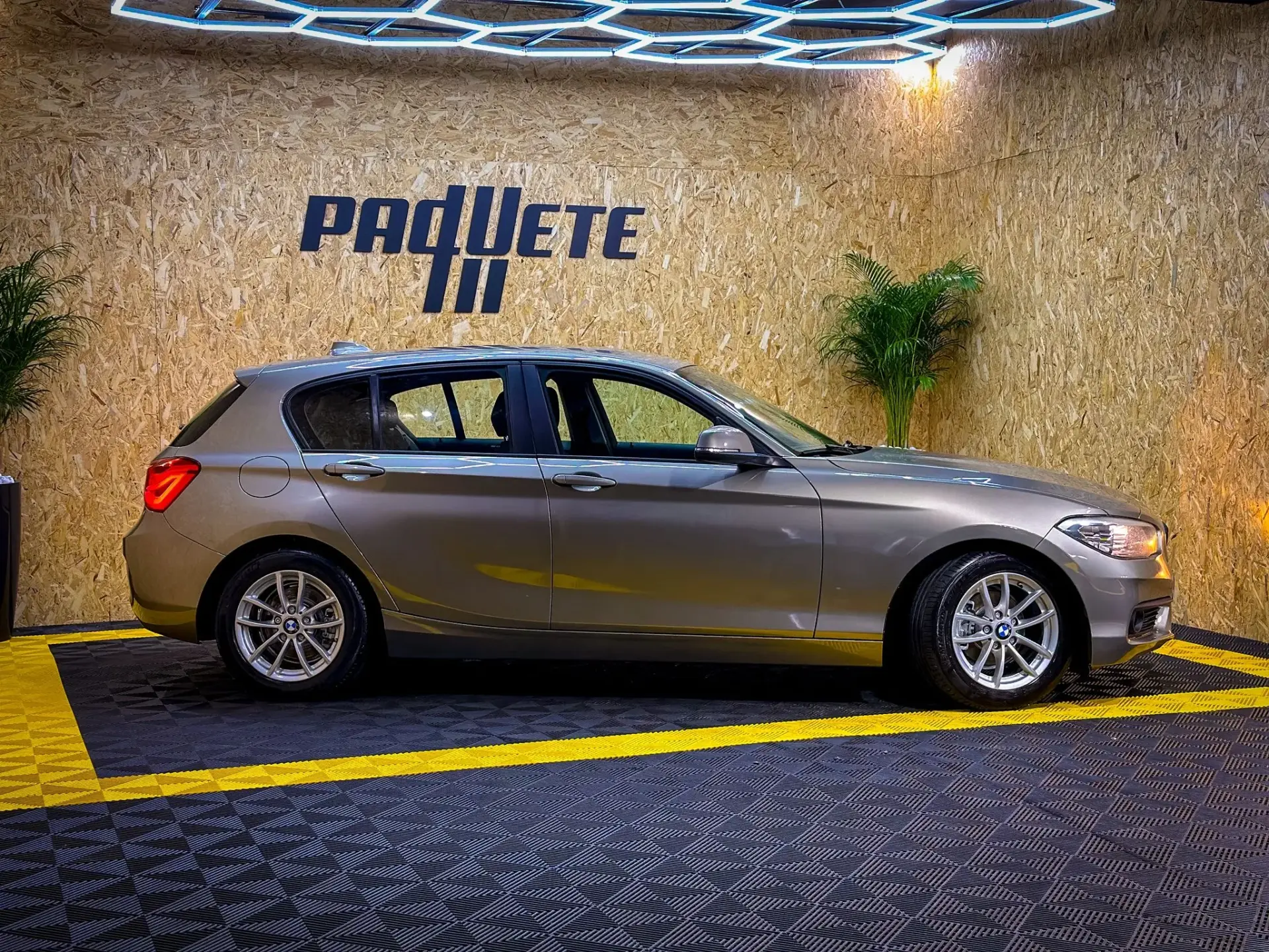 BMW 116 d EfficientDynamics 2