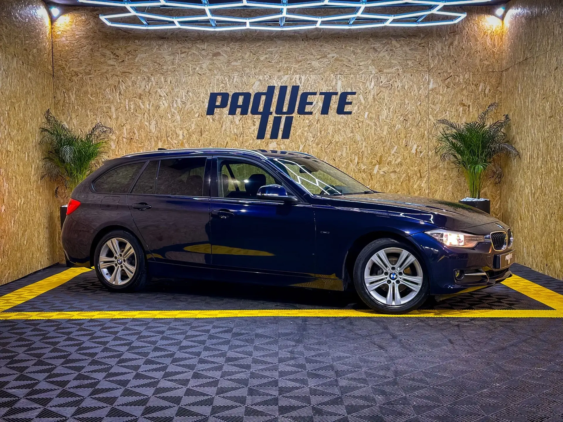 BMW 318 d Touring Auto Sport 2