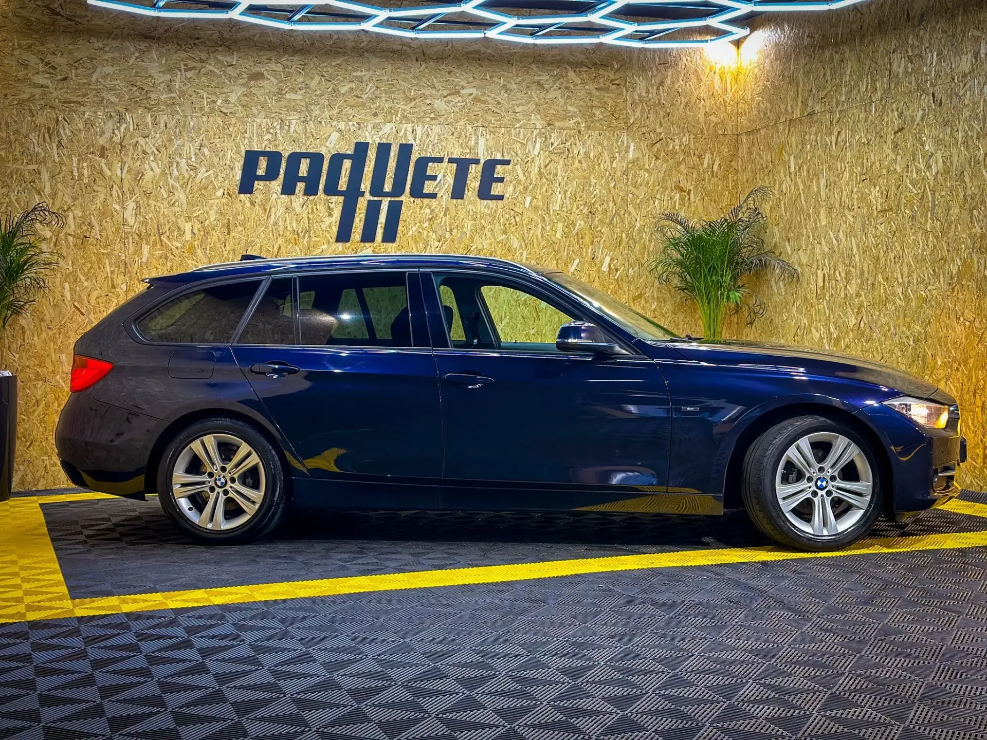 BMW 318 d Touring Auto Sport 5