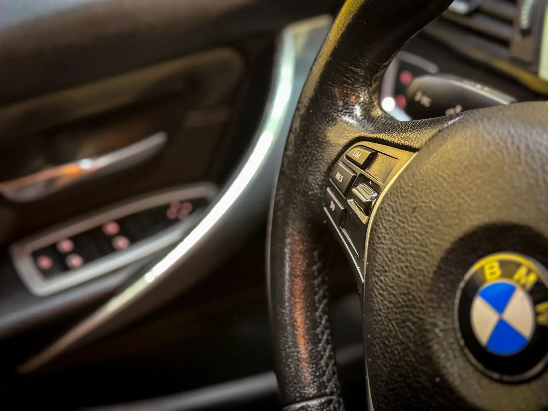 BMW 318 d Touring Auto Sport 27