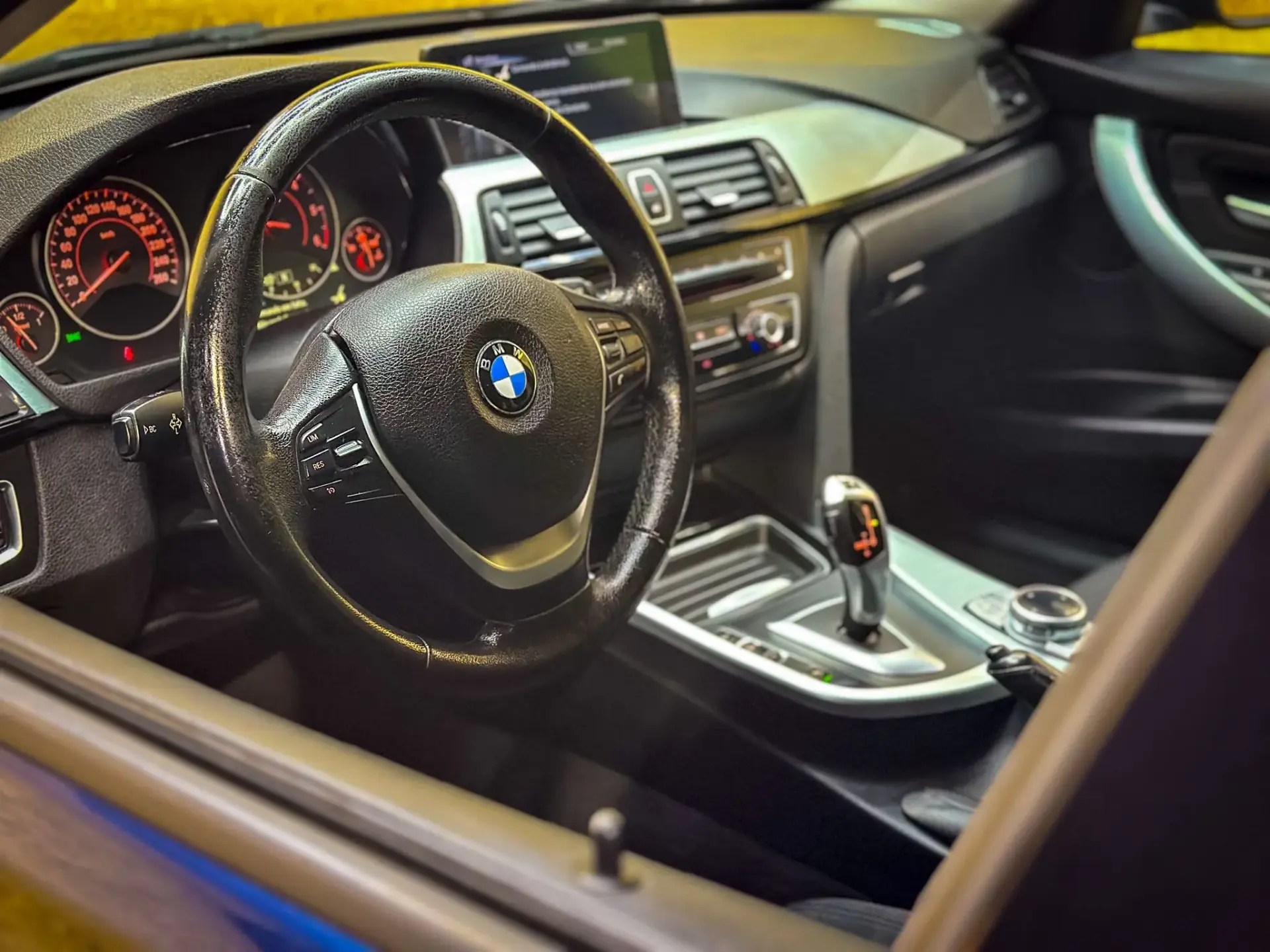 BMW 318 d Touring Auto Sport 47