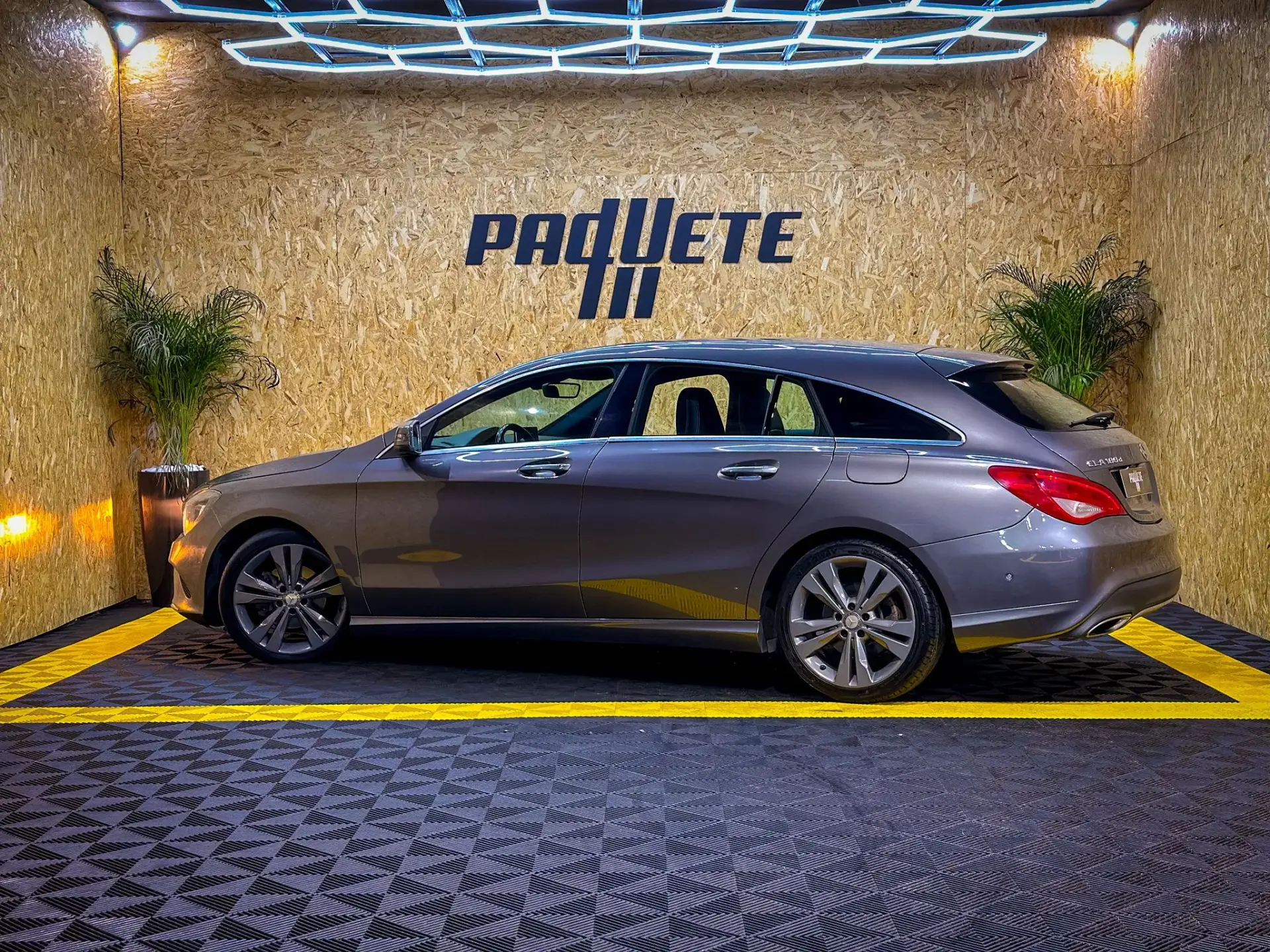 Mercedes-Benz CLA 180 d 26