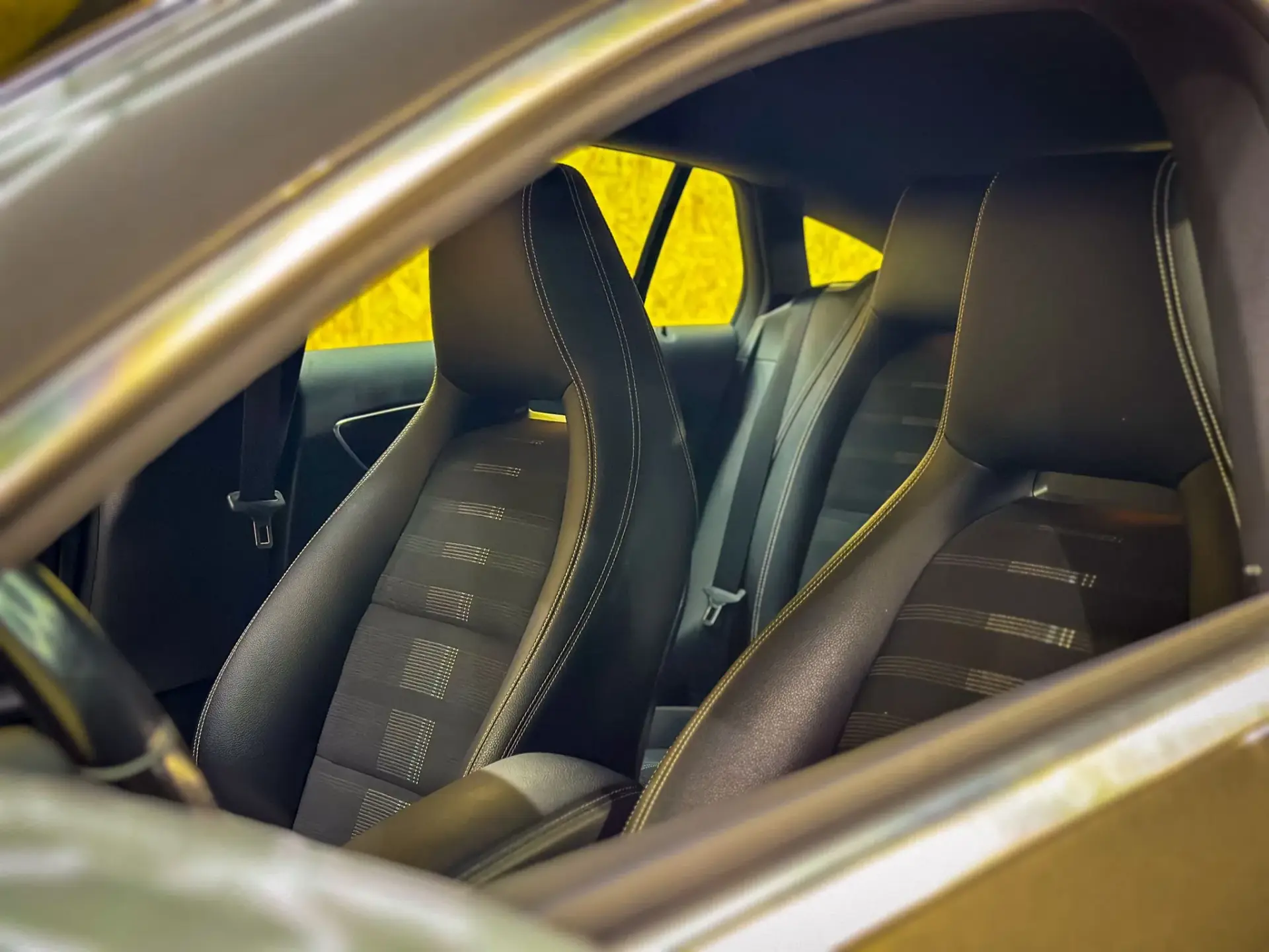 Mercedes-Benz CLA 180 d 40