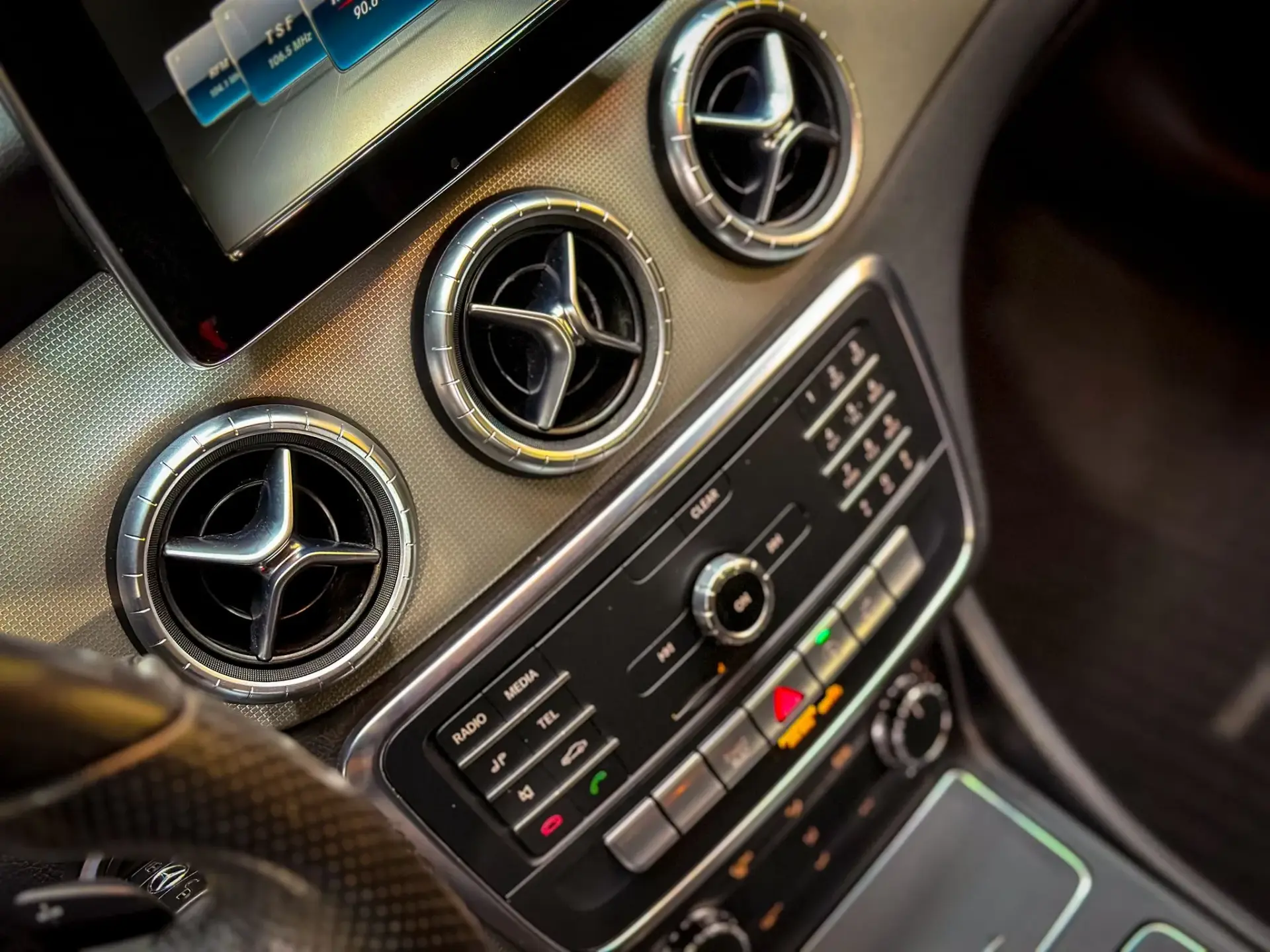 Mercedes-Benz CLA 180 d 46