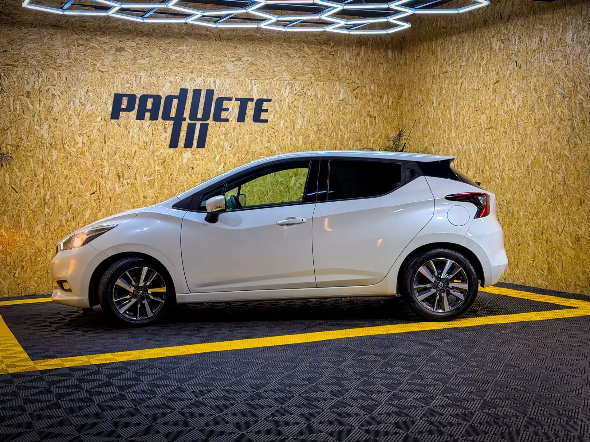 Nissan Micra 1.5 dCi N-Connecta Lifestyle S/S 26