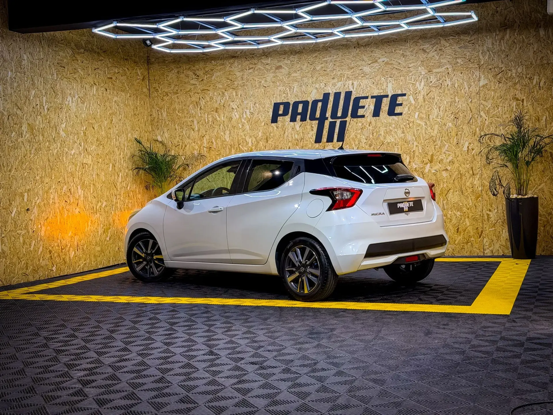 Nissan Micra 1.5 dCi N-Connecta Lifestyle S/S 28