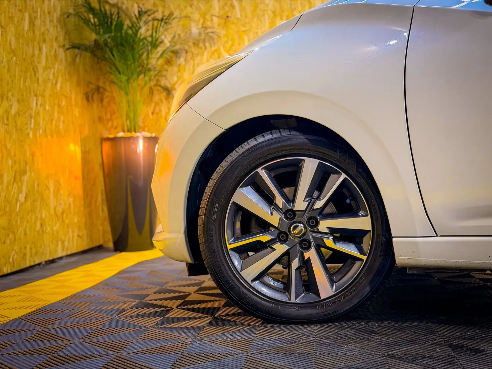 Nissan Micra 1.5 dCi N-Connecta Lifestyle S/S 29