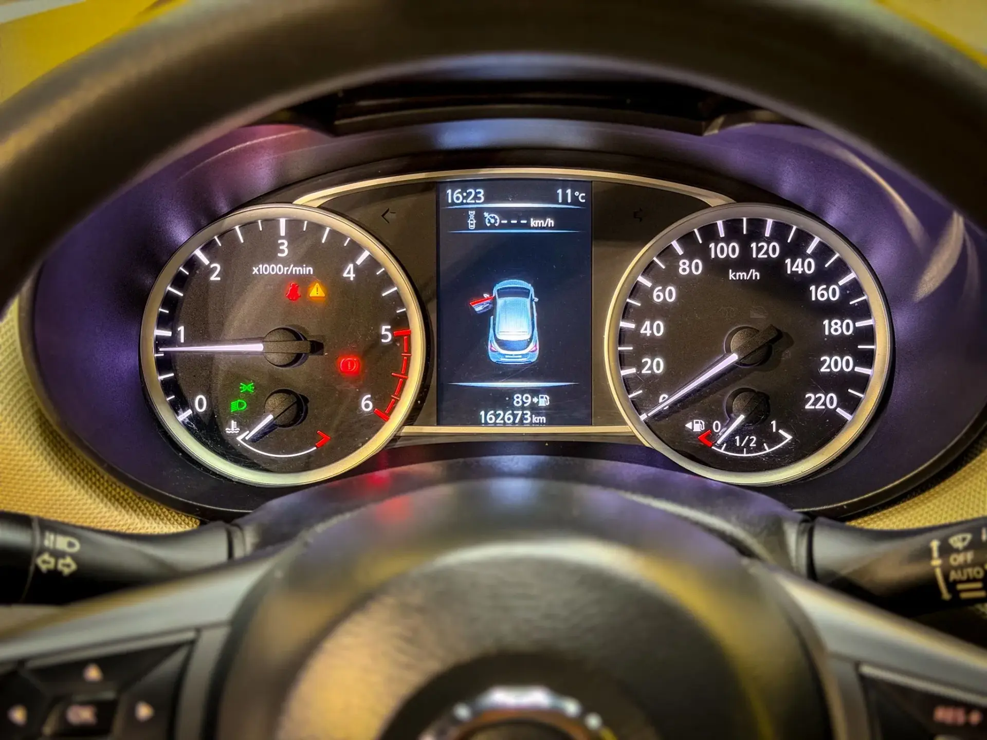 Nissan Micra 1.5 dCi N-Connecta Lifestyle S/S 38